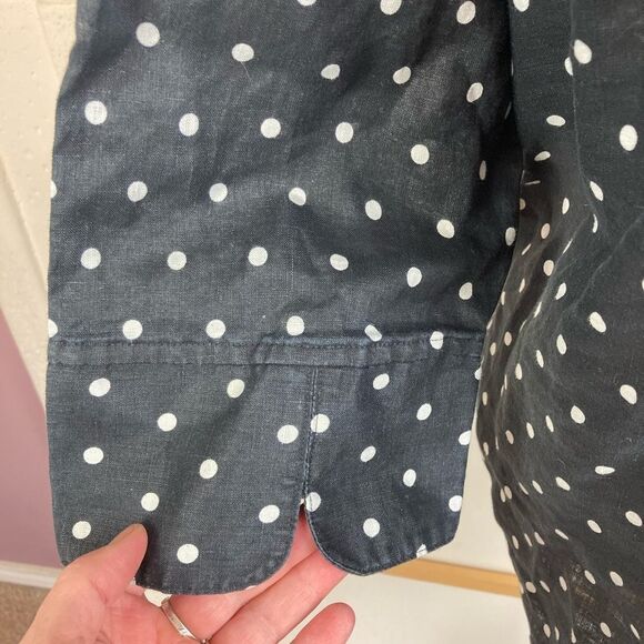 Chicos No Iron Linen Polka Dot Button-Up Shirt hi lo ties at waist (2) - Picture 7 of 12